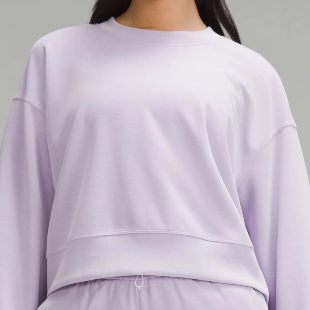 lululemon athletica - PERFECTLY OVERSIZED SOFTSTREME CROPPED CREW HOODIE